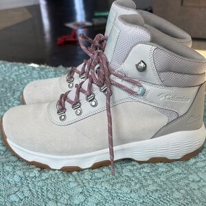 Columbia Women's Hiking Boots - Cream and Pink